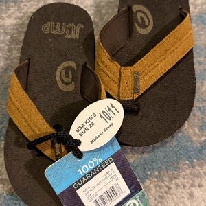 Cobian Kids Sandals - Brown and Tan size 10/11